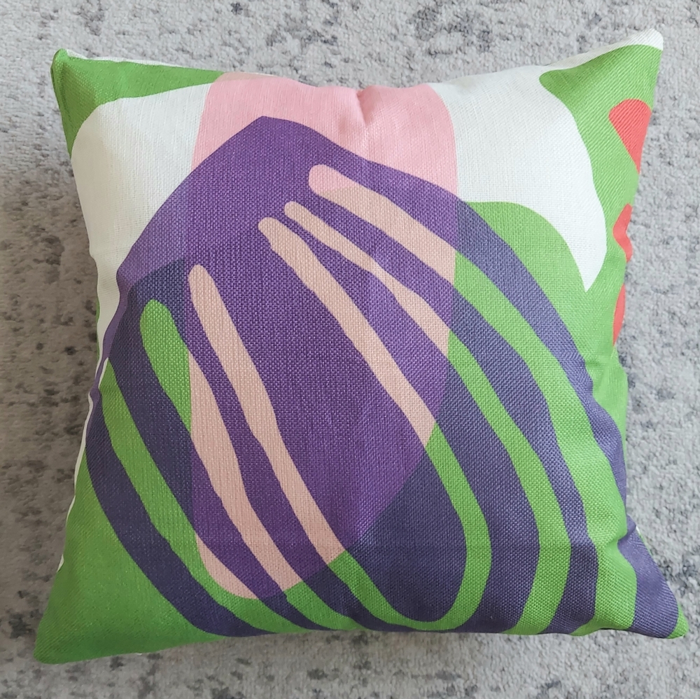 Beautiful abstract design pillow cover